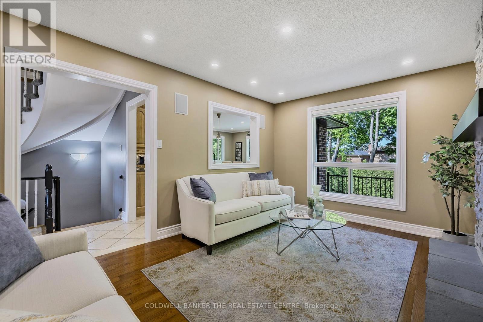 96 Lambeth Court, Newmarket, Ontario  L3Y 6S1 - Photo 8 - N12178473
