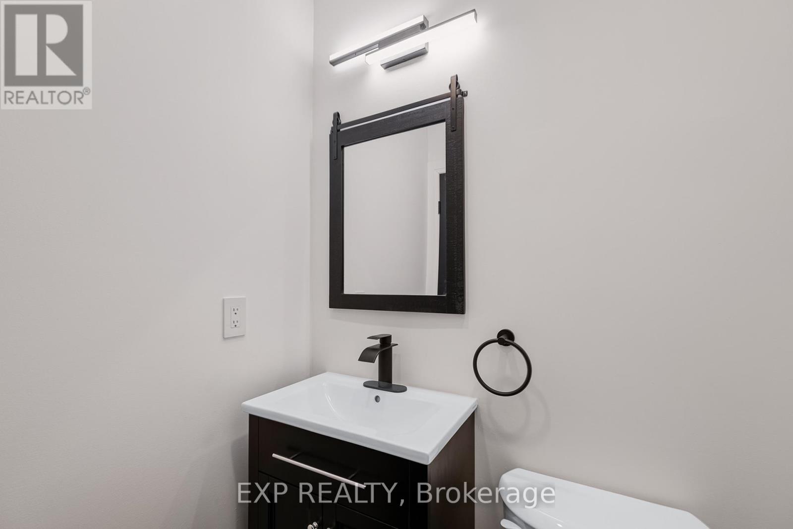 74 Attridge Drive, Aurora (Aurora Village), Ontario  L4G 6J4 - Photo 18 - N12178499