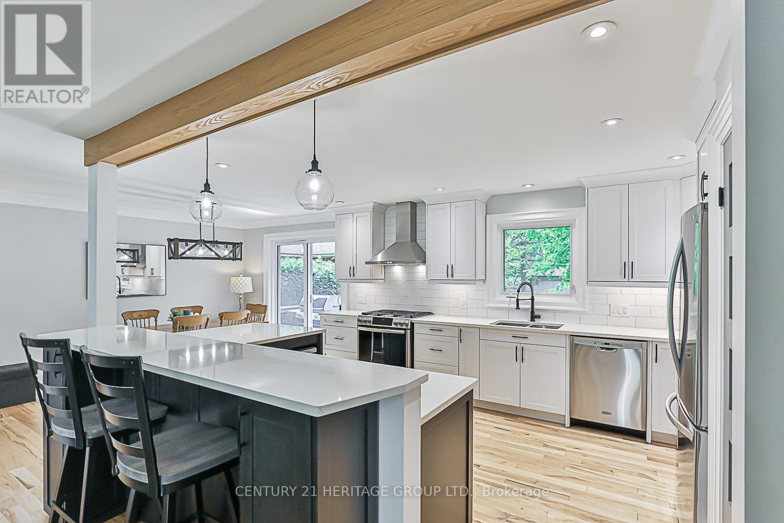 137 Beechwood Crescent, Newmarket (Central Newmarket), Ontario  L3Y 1W2 - Photo 10 - N12178504