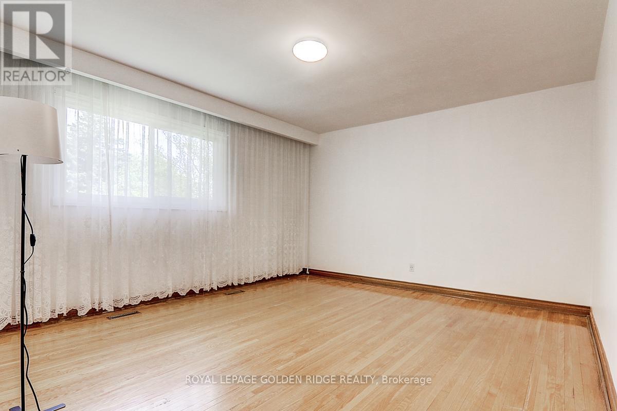 88 Oxford Street, Richmond Hill, Ontario  L4C 4L5 - Photo 29 - N12178526