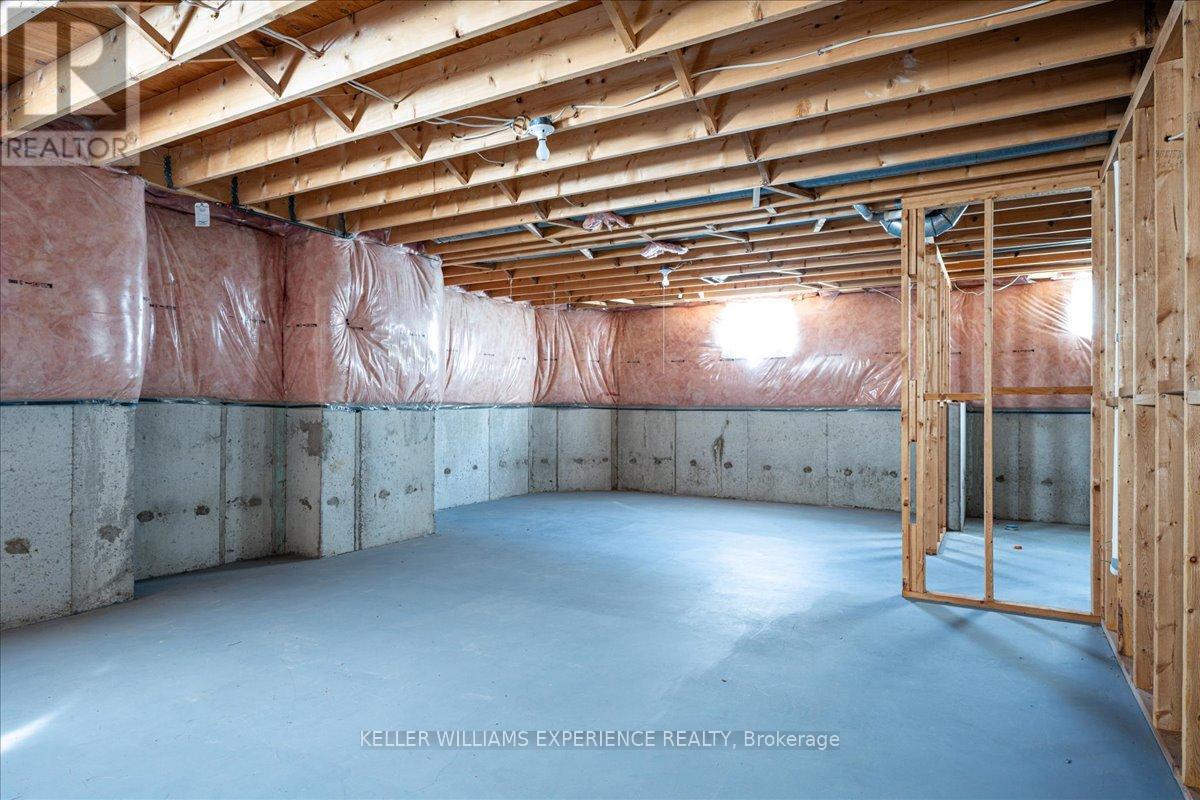 85 Arthur Avenue, Barrie, Ontario  L4M 6H6 - Photo 39 - S12178460