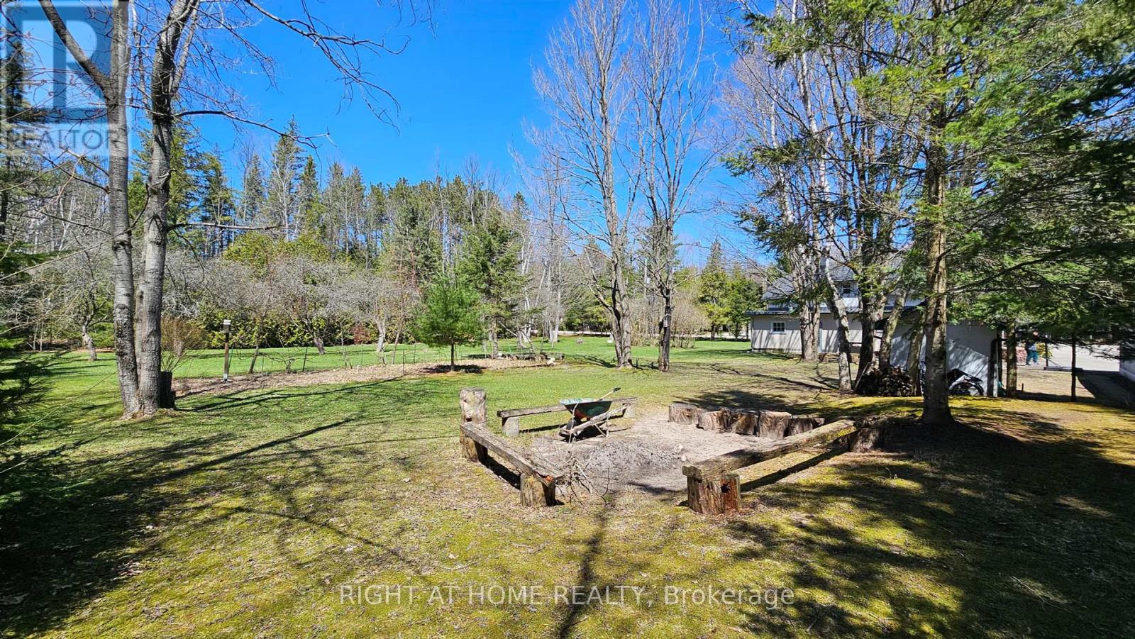 640 Tiny Beaches Road N, Tiny, Ontario  L0L 2J0 - Photo 24 - S12178514