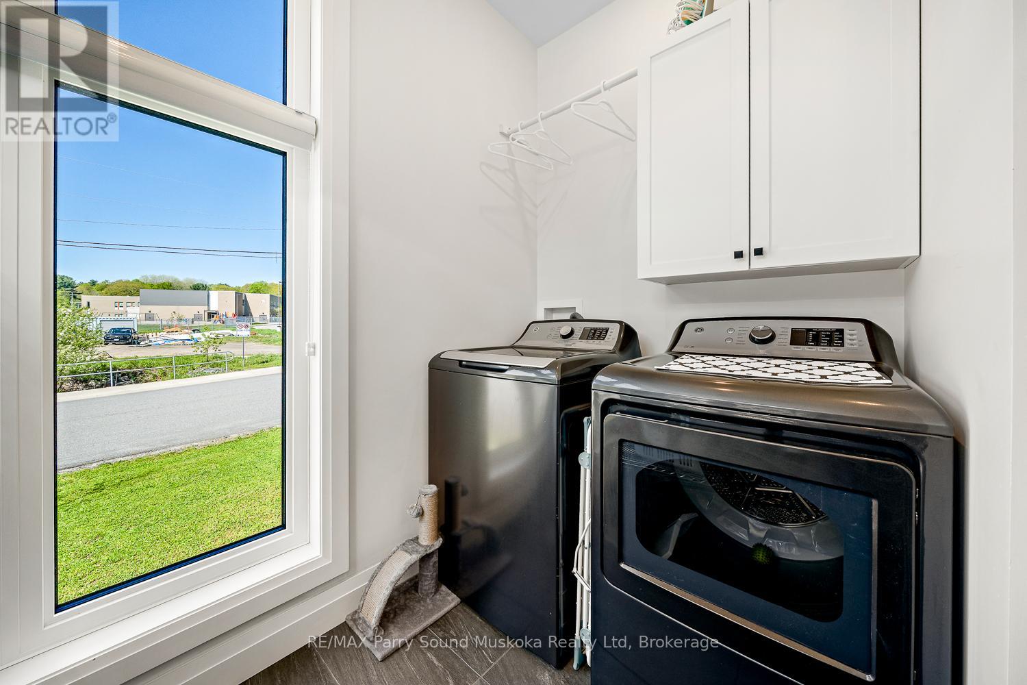 44 Dennis Drive, Parry Sound, Ontario  P2A 0E6 - Photo 24 - X12163093