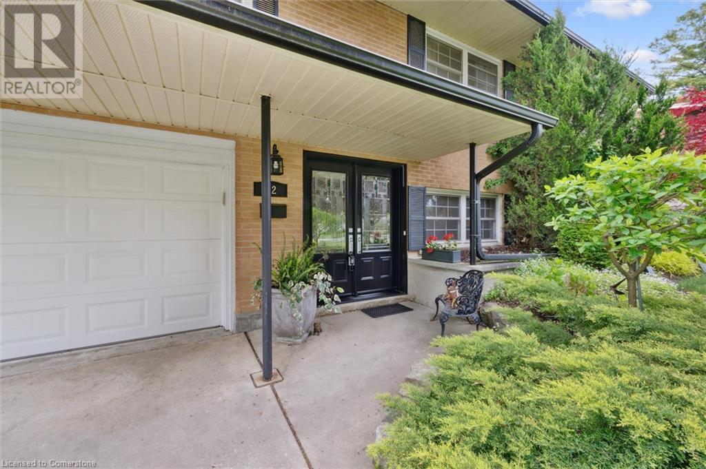 Property at 12 GLENDALE Place image 4
