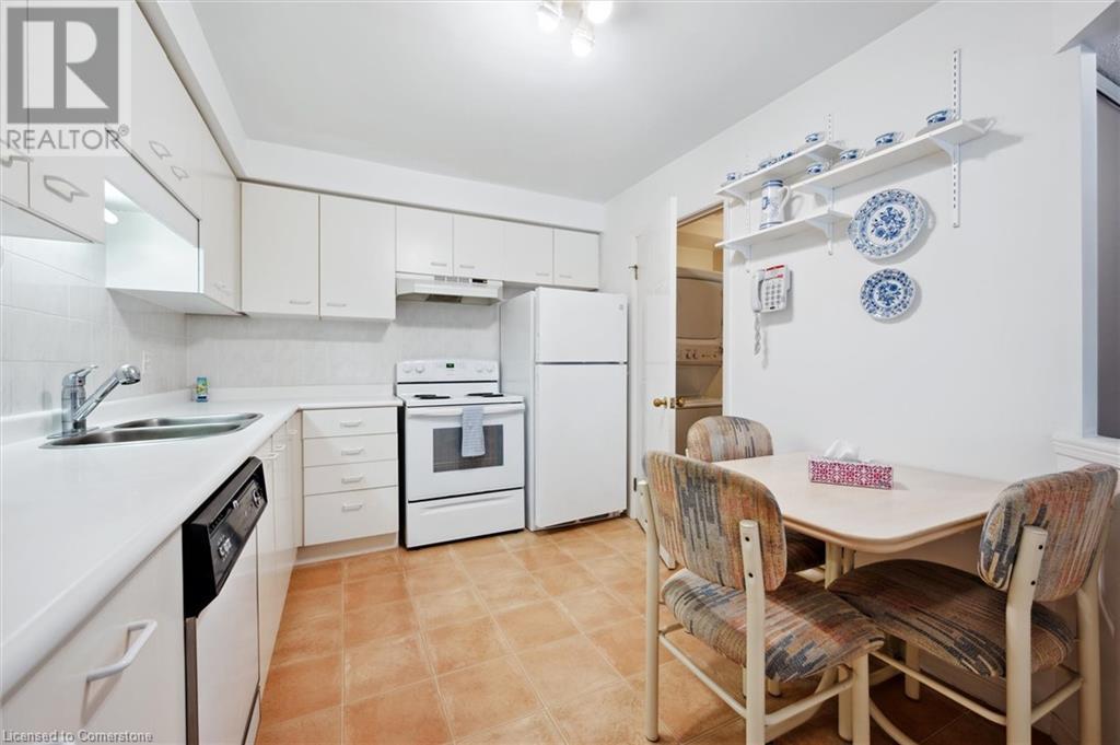 565 Greenfield Avenue Unit# 512, Kitchener, Ontario  N2C 2P4 - Photo 12 - 40734283