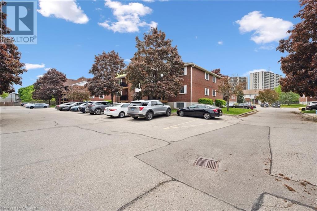 565 Greenfield Avenue Unit# 512, Kitchener, Ontario  N2C 2P4 - Photo 2 - 40734283
