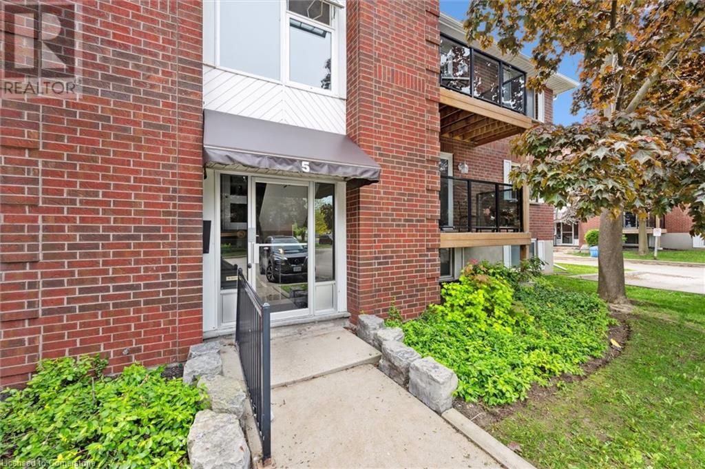 565 Greenfield Avenue Unit# 512, Kitchener, Ontario  N2C 2P4 - Photo 3 - 40734283