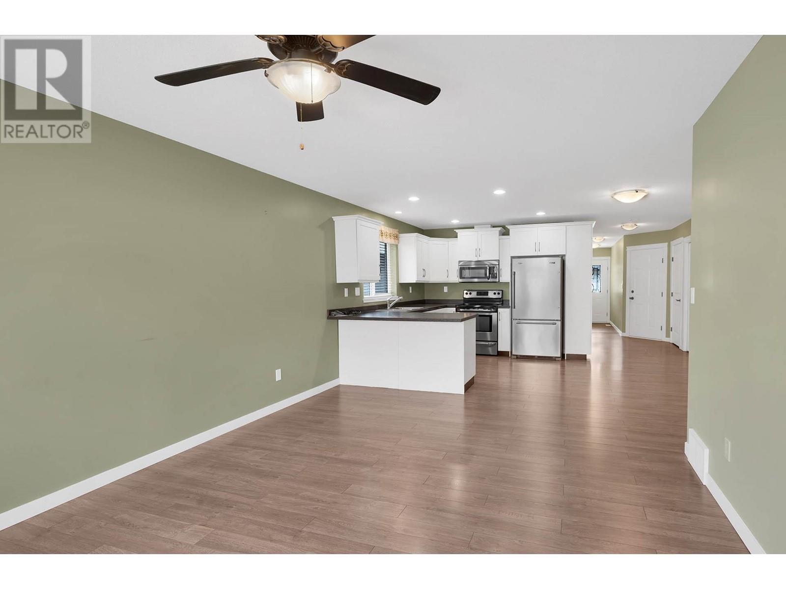 2592 Crestline Street Unit# 12, Kamloops, BC V2B0E7