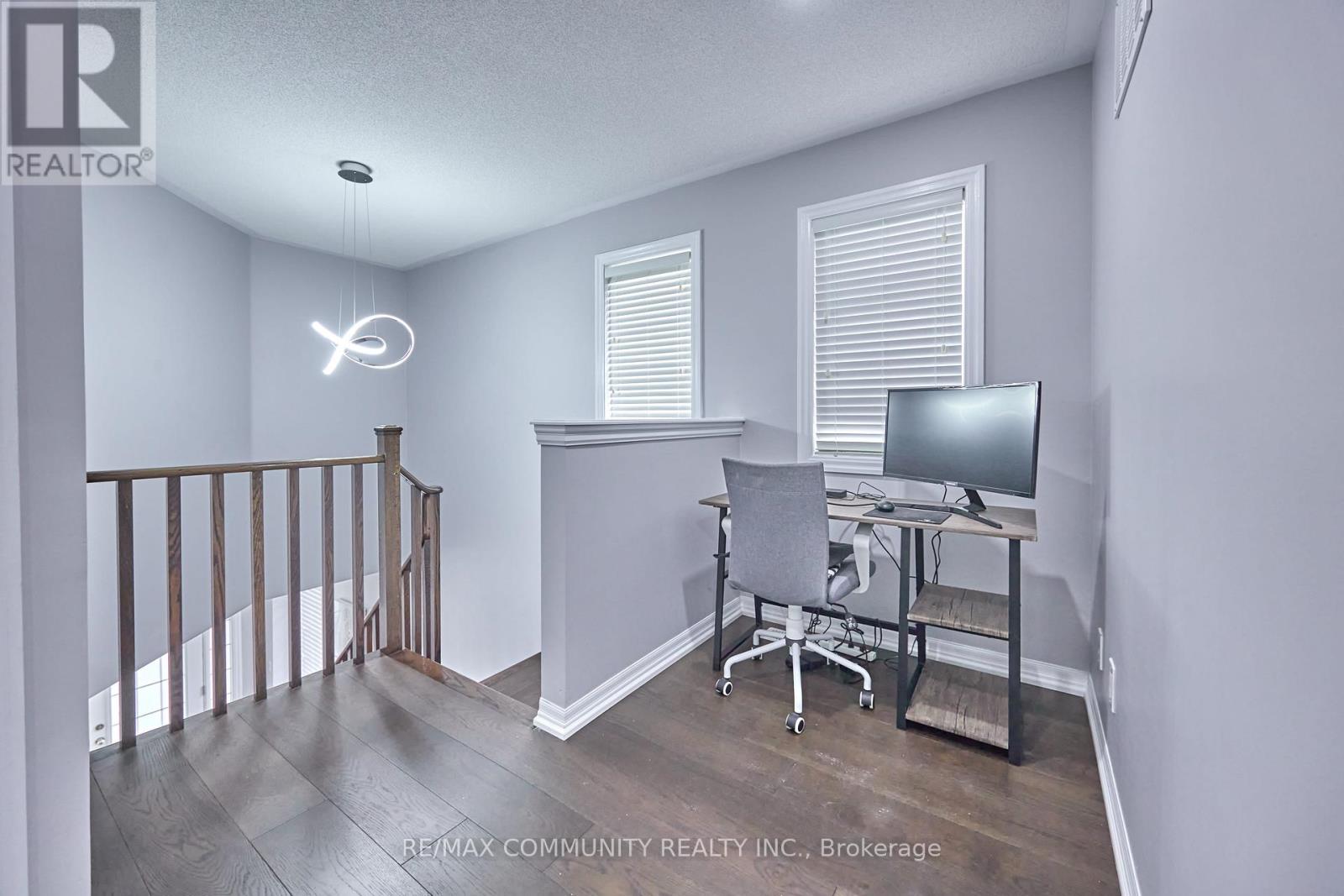 96 Kendall Drive, Milton (Sc Scott), Ontario  L9T 0R5 - Photo 29 - W12178344