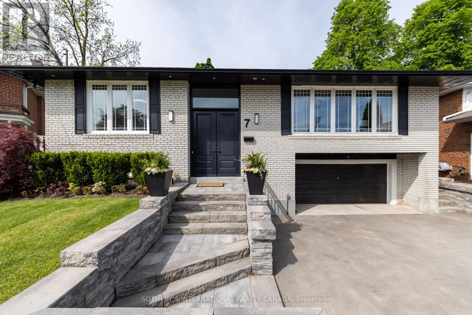 7 WELBROOKE PLACE, Toronto, Ontario