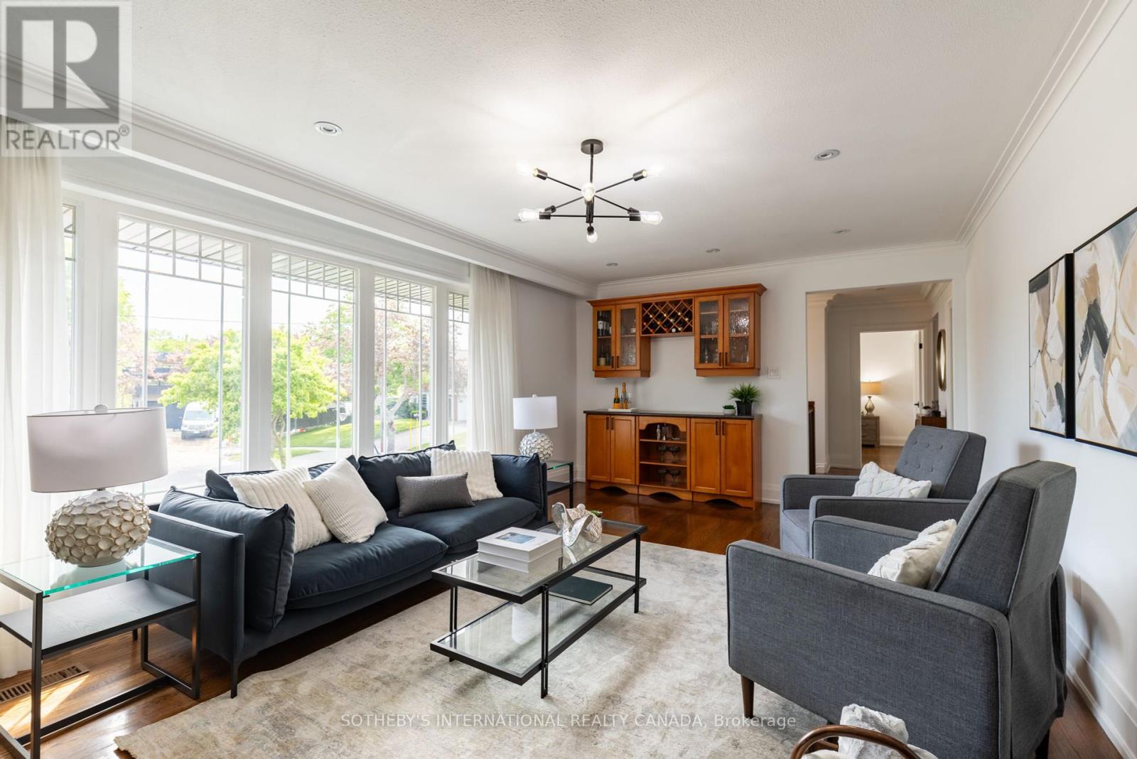 7 Welbrooke Place, Toronto (Islington-City Centre West), Ontario  M9B 5A3 - Photo 8 - W12178361