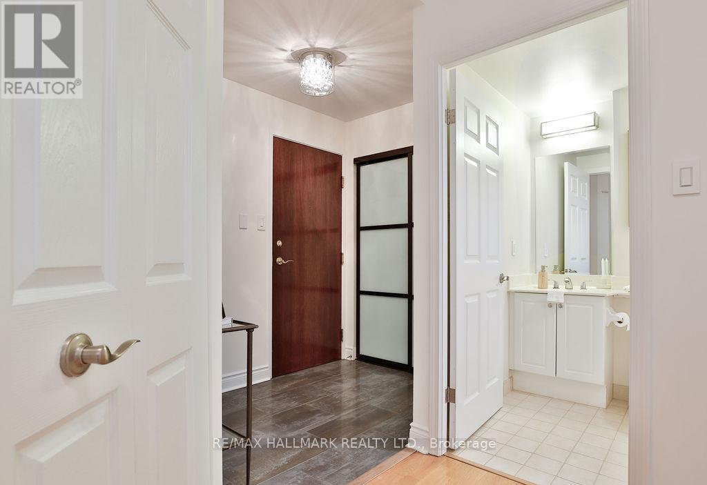 203 - 2511 Bloor Street W, Toronto, Ontario  M6S 5A6 - Photo 4 - W12178433