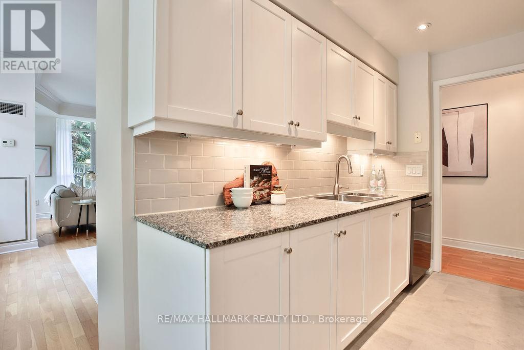 203 - 2511 Bloor Street W, Toronto, Ontario  M6S 5A6 - Photo 7 - W12178433