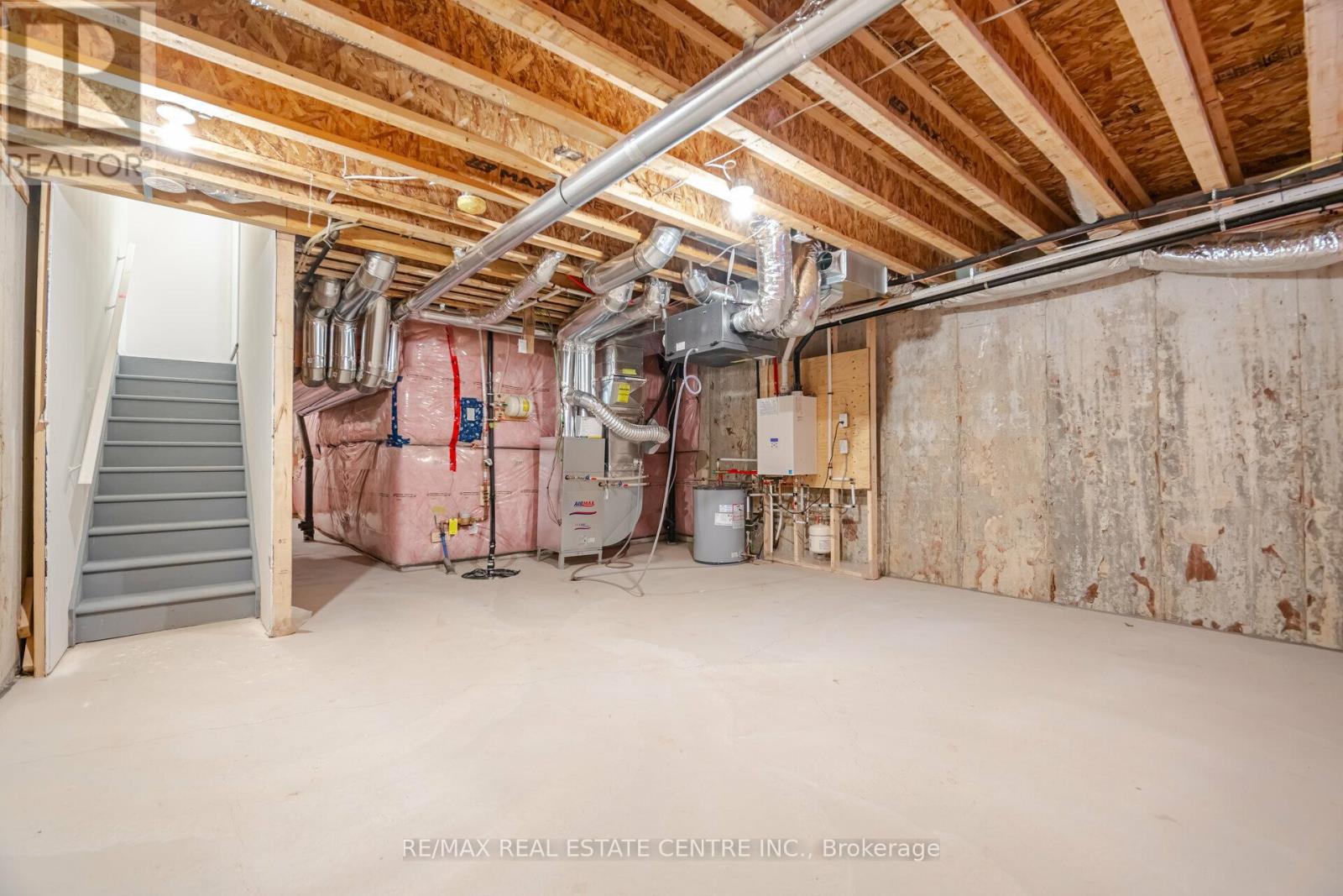 1320 Kobzar Drive, Oakville (Nw Northwest), Ontario  L6M 5R2 - Photo 28 - W12178449