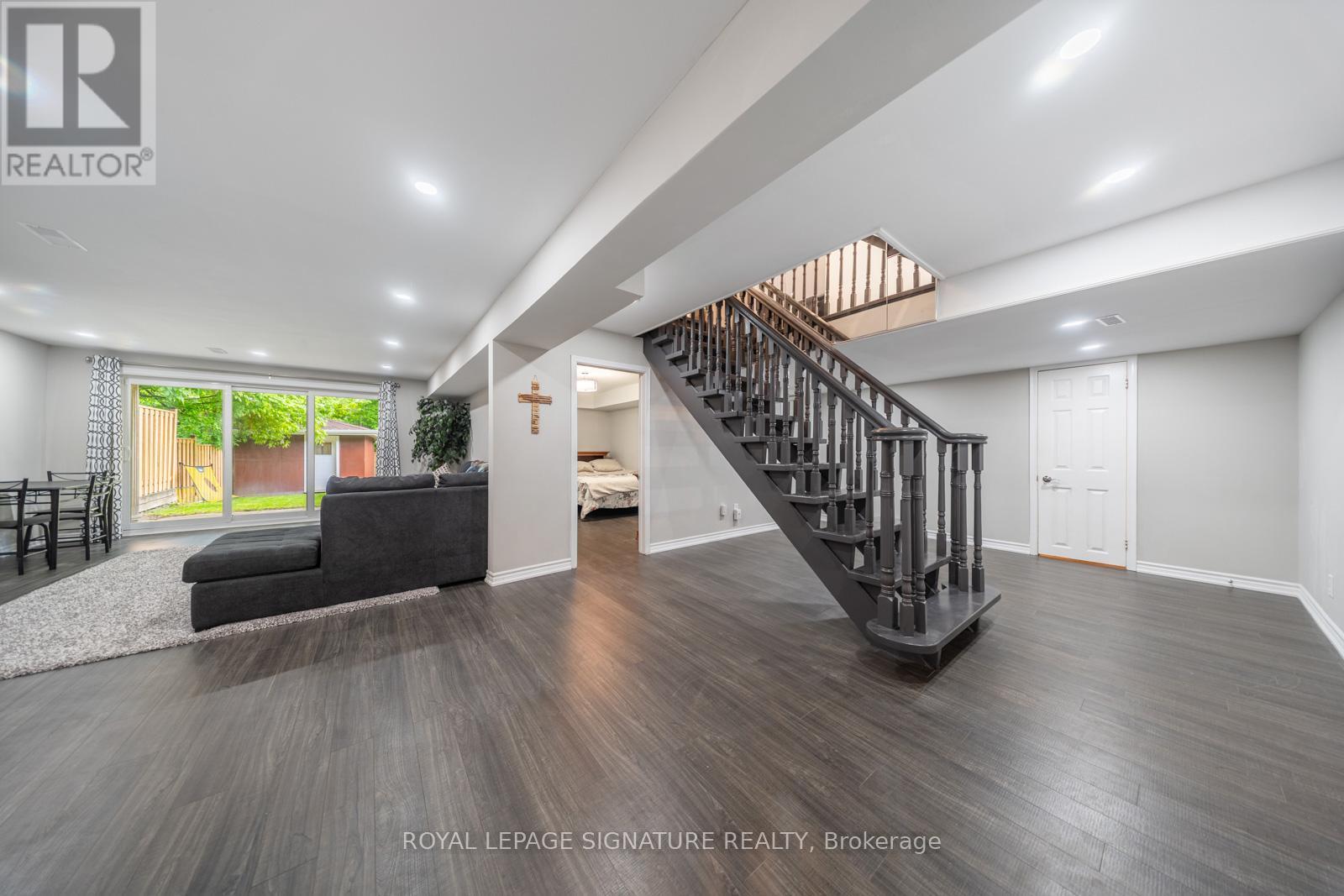 63 Collingdale Road, Toronto (Mount Olive-Silverstone-Jamestown), Ontario  M9V 3R2 - Photo 35 - W12178494