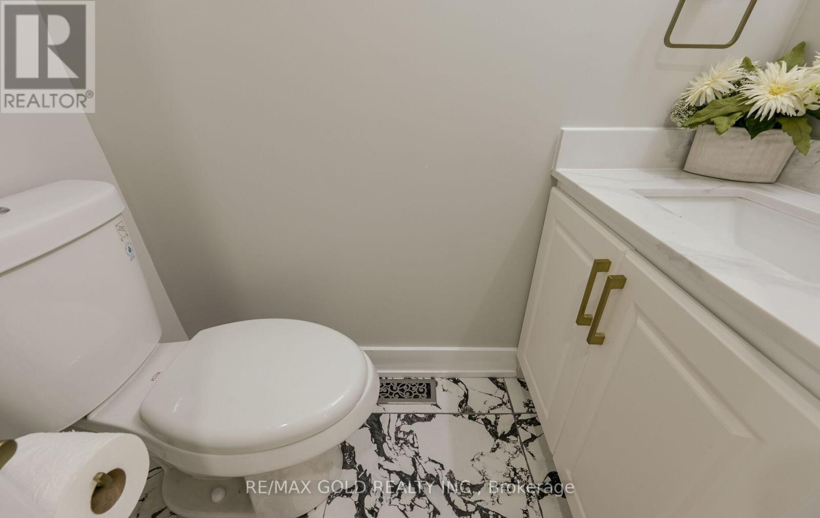 15 Flavian Crescent, Brampton, Ontario  L6T 3P2 - Photo 14 - W12178509