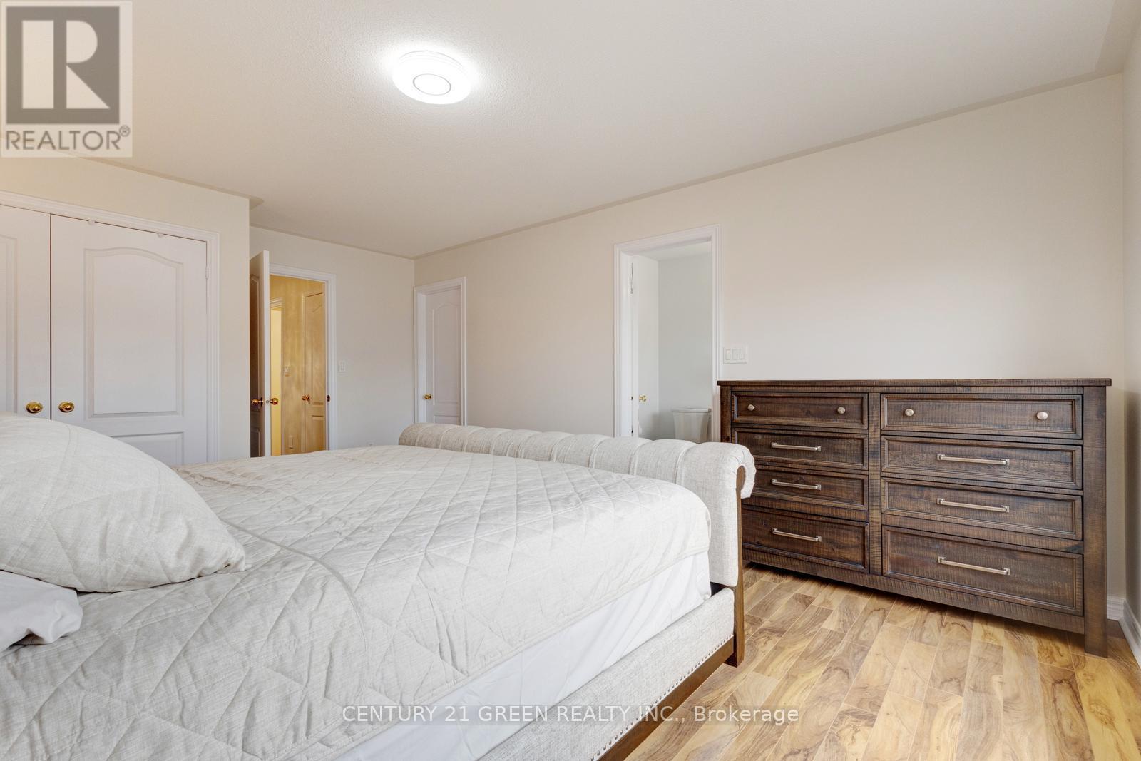 108 Lorenzo Circle, Brampton, Ontario  L6R 3N4 - Photo 34 - W12178517