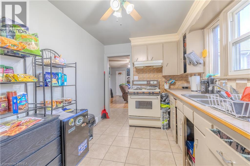 113 Brant Avenue Unit# 4, Brantford, Ontario N3T 3H4 - Photo 4 - 40734533