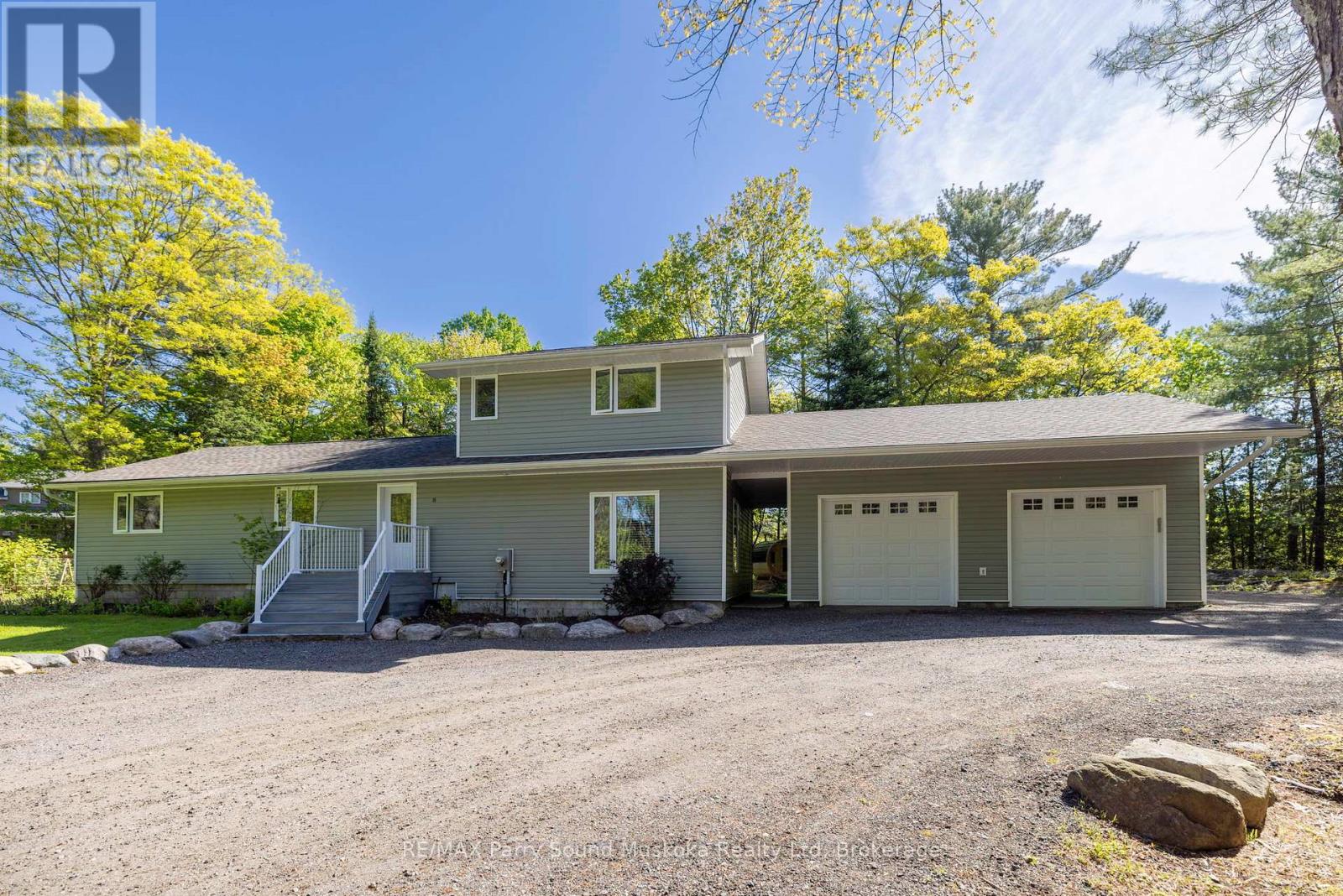 8 PINERIDGE DRIVE, McDougall, Ontario