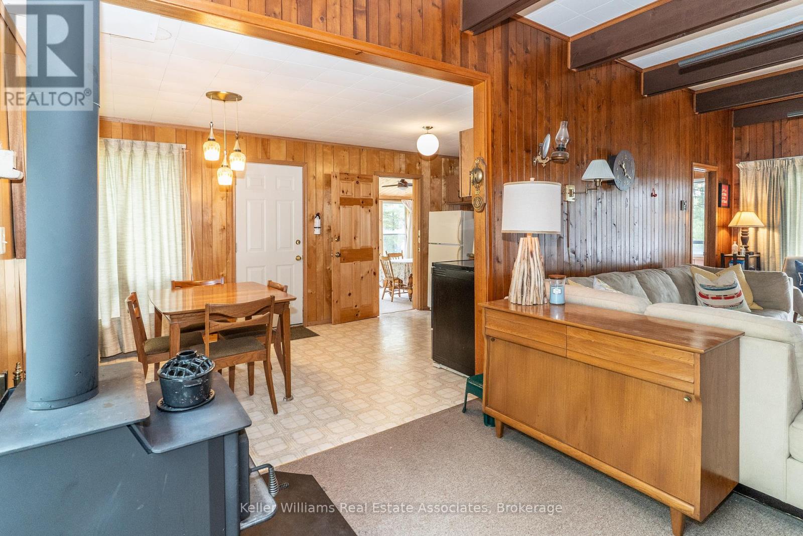 Unit 2 - 1200 North Shore Drive, Gravenhurst, Ontario  P1P 1B8 - Photo 9 - X12178621