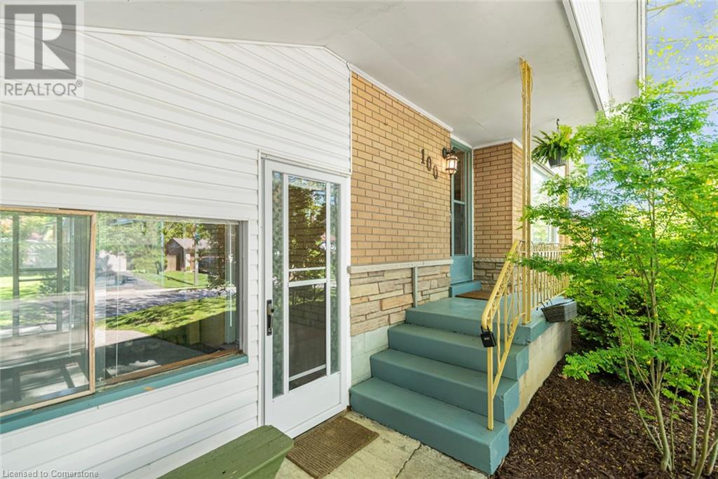 Property at 100 ROSS Street image 3