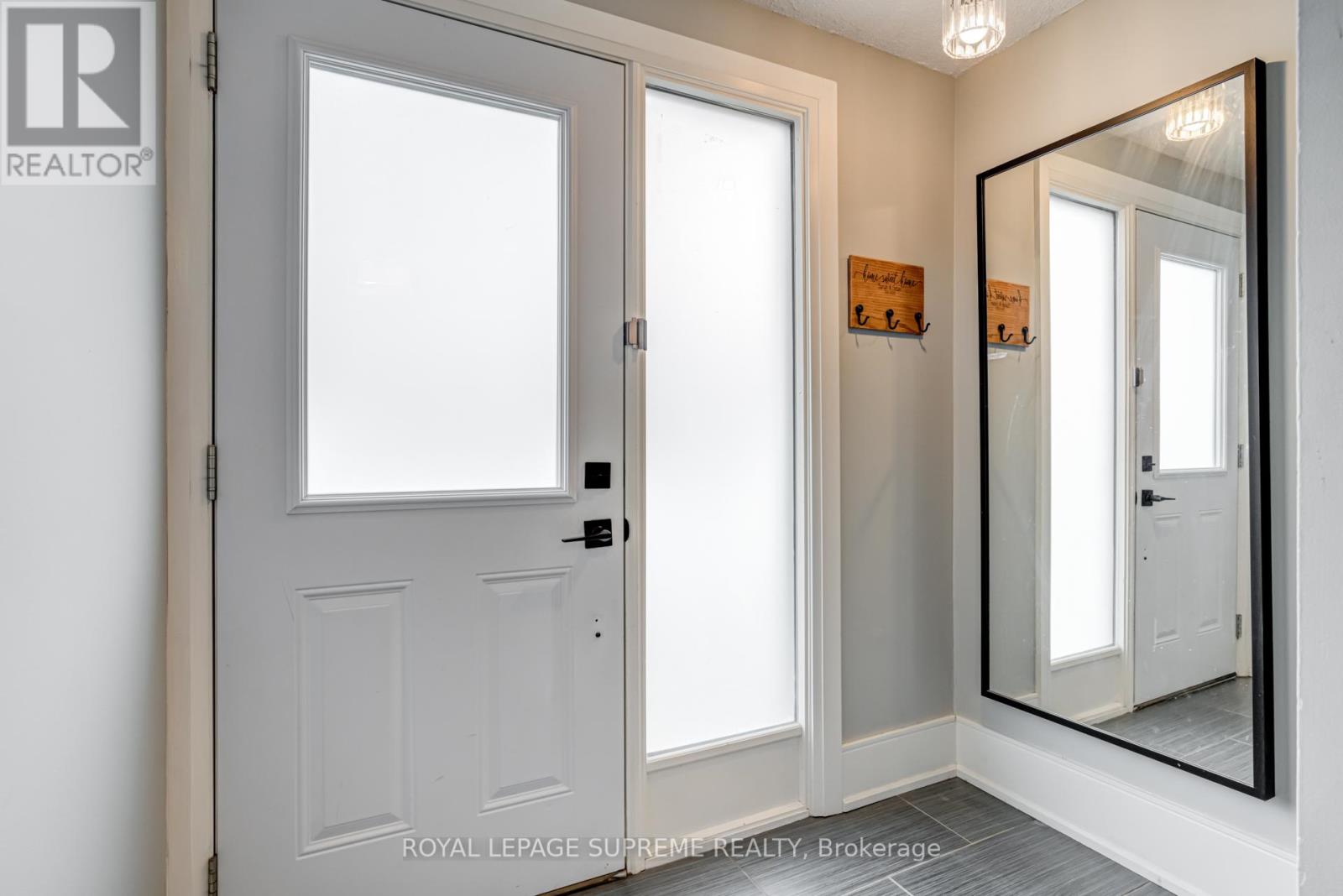Property at 21 - 135 CHALMERS STREET S image 4
