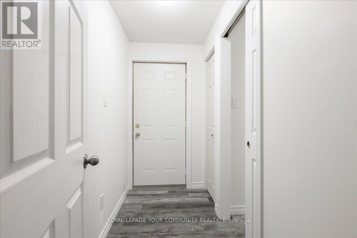 825 Elmwood Road, Georgina, Ontario  L4P 3E9 - Photo 28 - N12166429