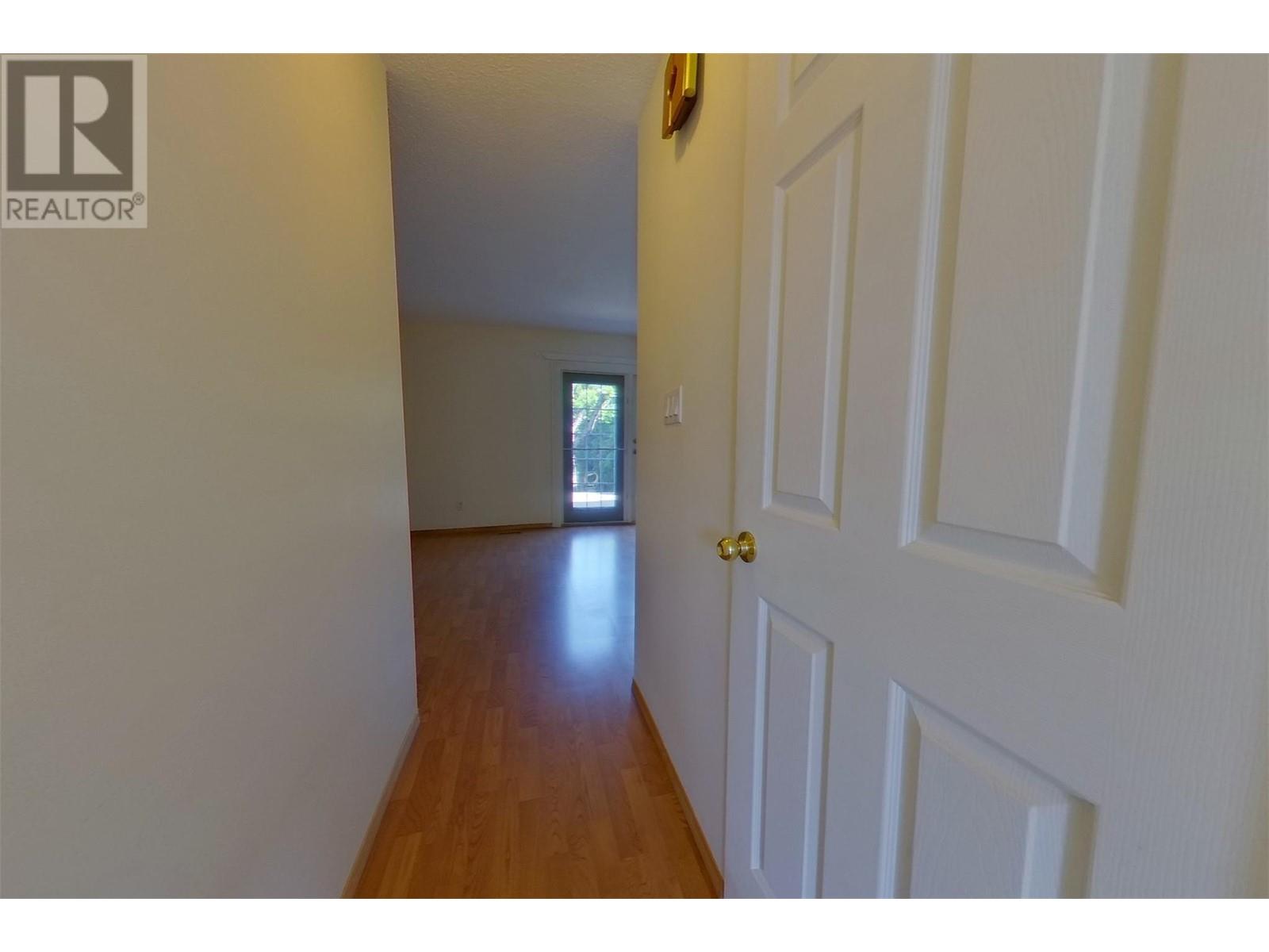 924 Dogwood Street Heights, Creston, BC V0B1G3