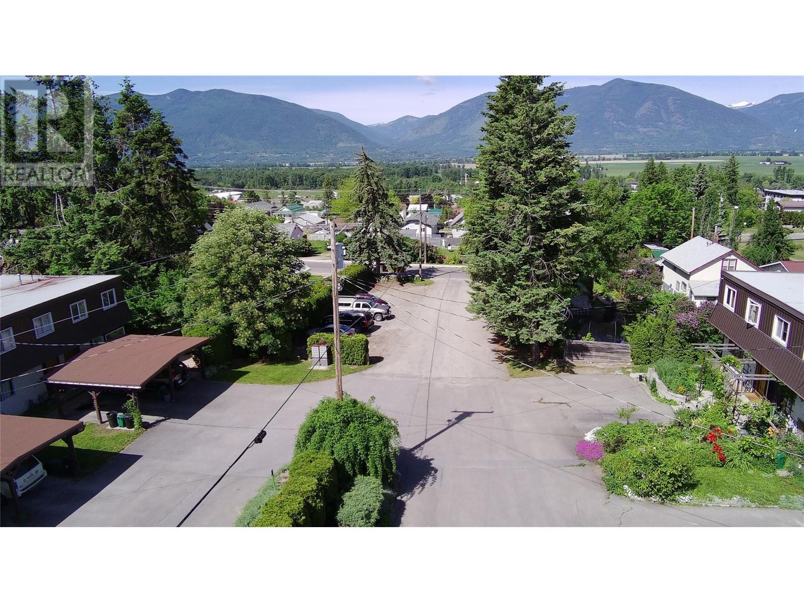 924 Dogwood Street Heights, Creston, British Columbia  V0B 1G3 - Photo 14 - 10349625