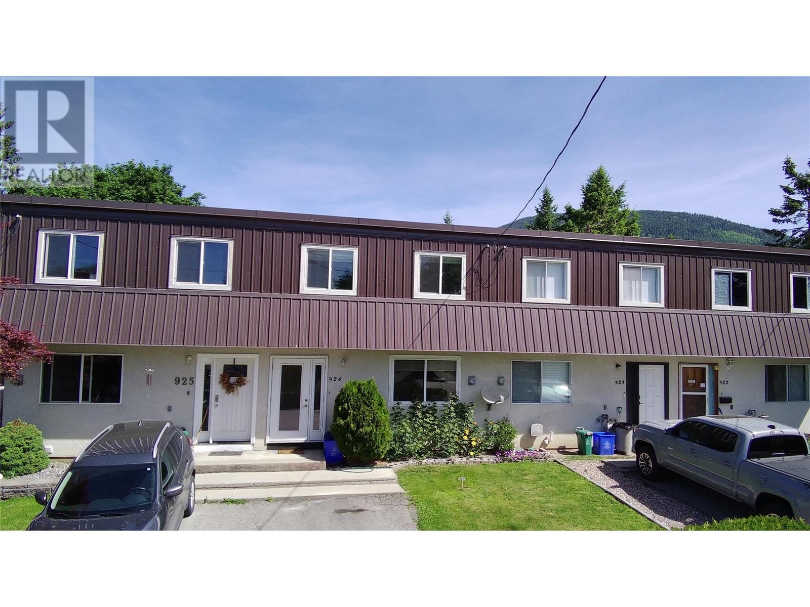 924 Dogwood Street Heights, Creston, British Columbia  V0B 1G3 - Photo 3 - 10349625
