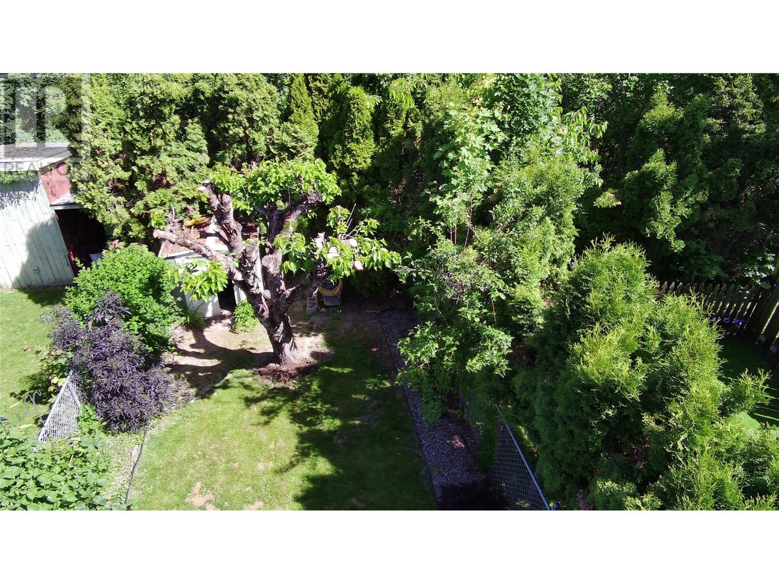 924 Dogwood Street Heights, Creston, BC V0B1G3