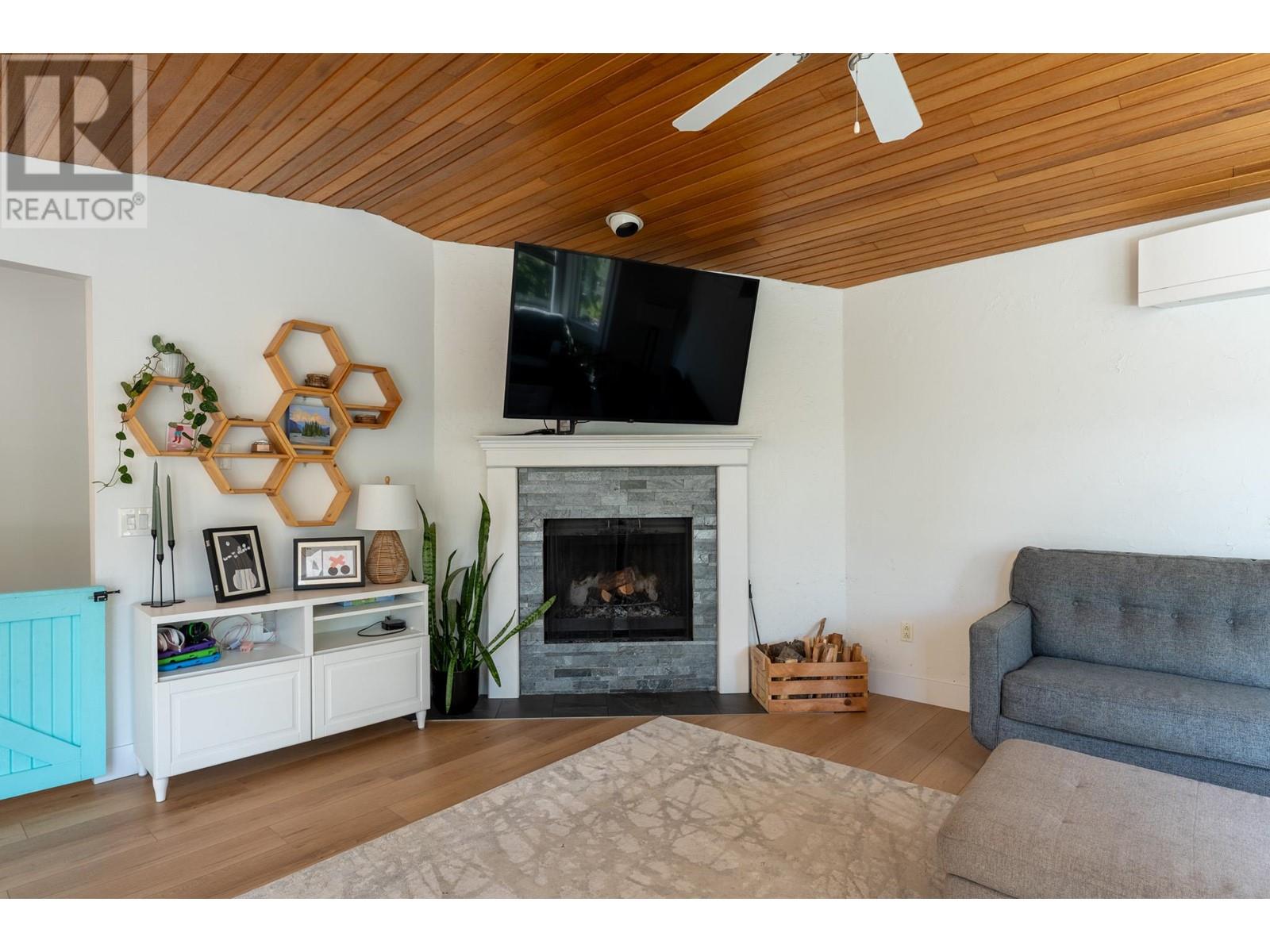 400 Clifton Road, Kelowna, British Columbia  V1V 1A5 - Photo 7 - 10349690