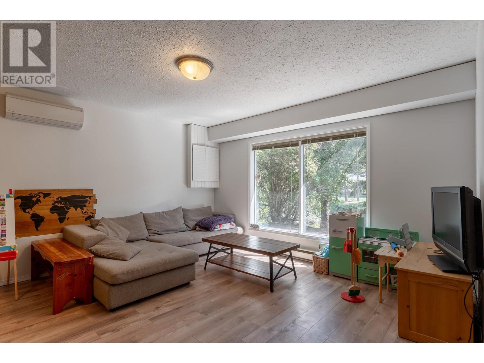 400 Clifton Road, Kelowna, British Columbia  V1V 1A5 - Photo 19 - 10349690