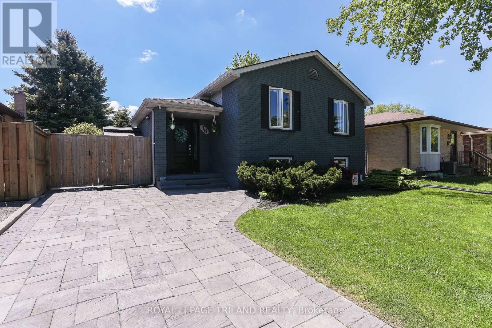 16 BLANCHARD CRESCENT W, London North, Ontario