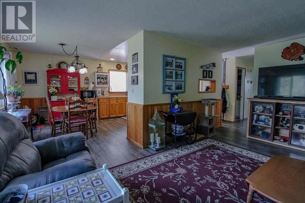 349 Dogwood Street, Fort St. James, British Columbia  V0J 1P0 - Photo 7 - R3007700