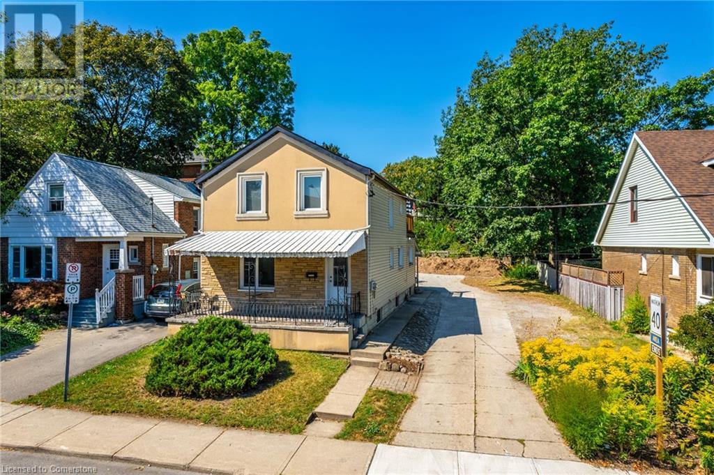 Property at 149 STRATHCONA Avenue N image 3