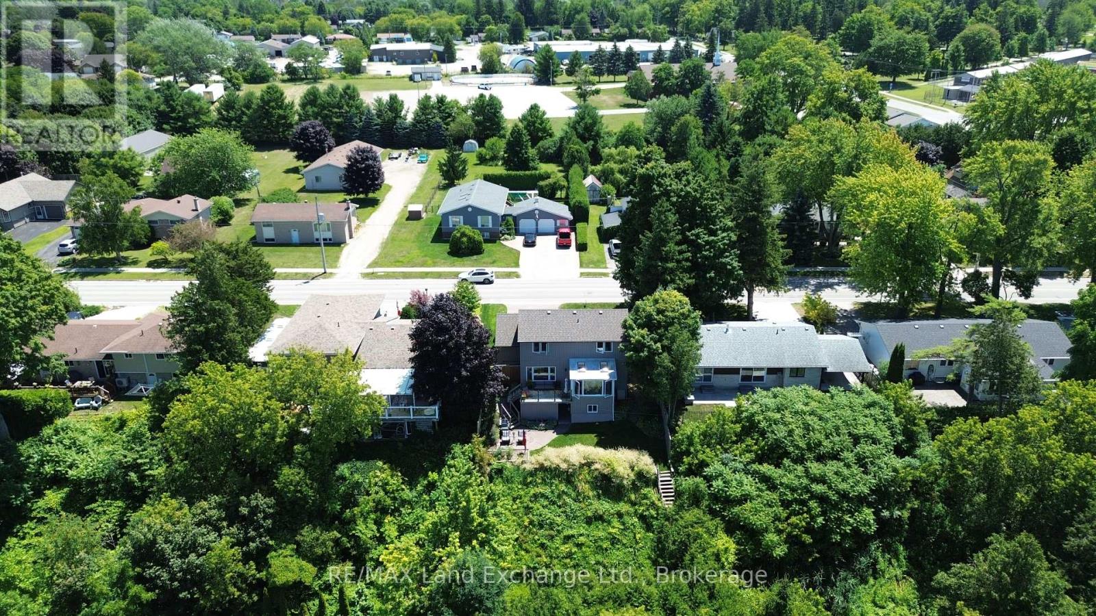 222 Penetangore Row, Kincardine, Ontario  N2Z 2P6 - Photo 40 - X12153013