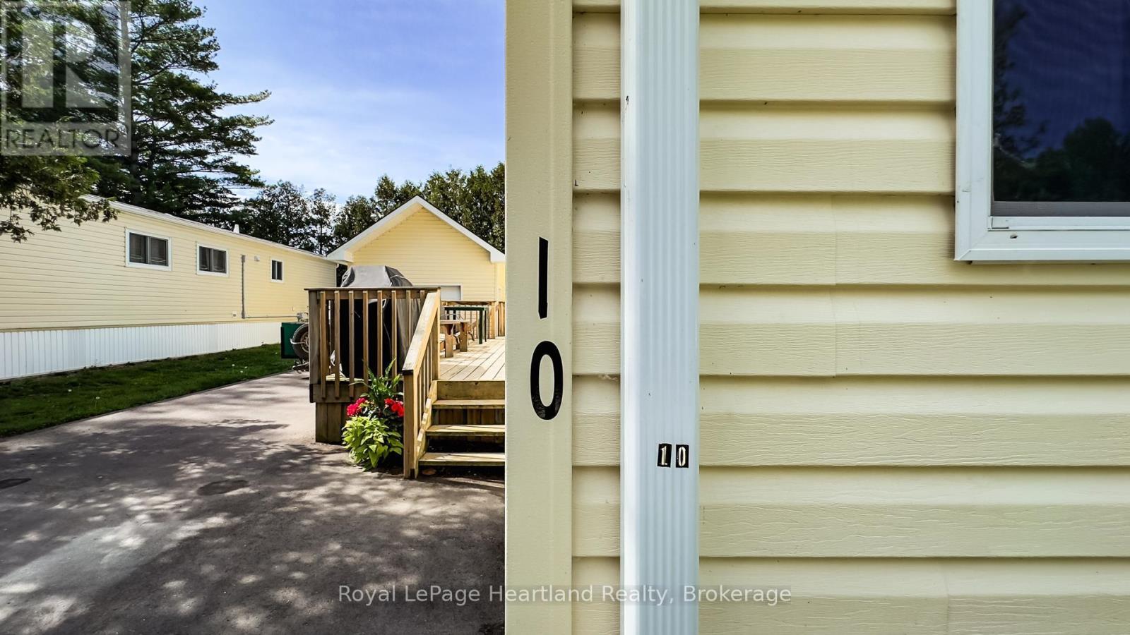 10 Bloomsbury Drive, Ashfield-Colborne-Wawanosh, Ontario  N7A 3Y3 - Photo 5 - X12165812