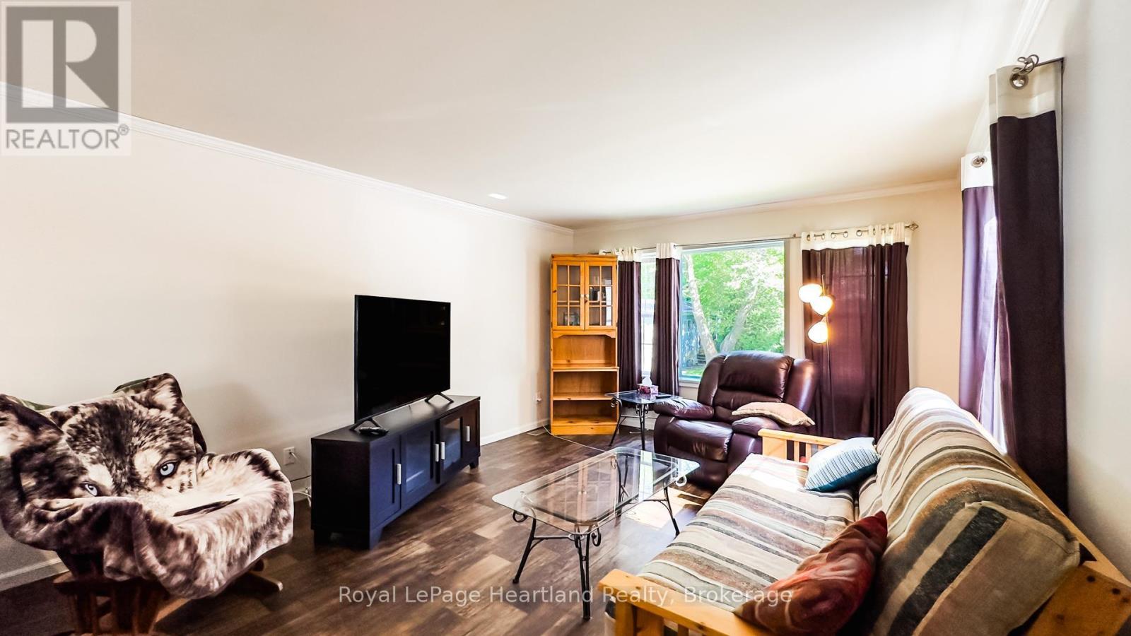 10 Bloomsbury Drive, Ashfield-Colborne-Wawanosh, Ontario  N7A 3Y3 - Photo 13 - X12165812