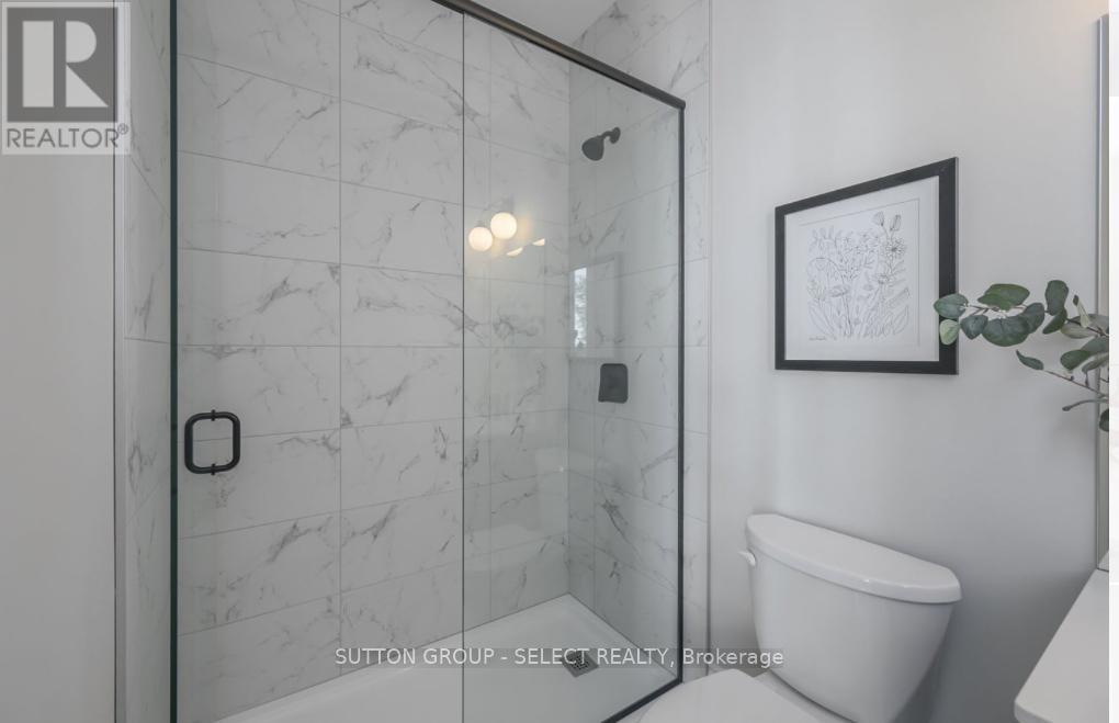 Photo 11 of 18 for 13 - 2835 Sheffield Place