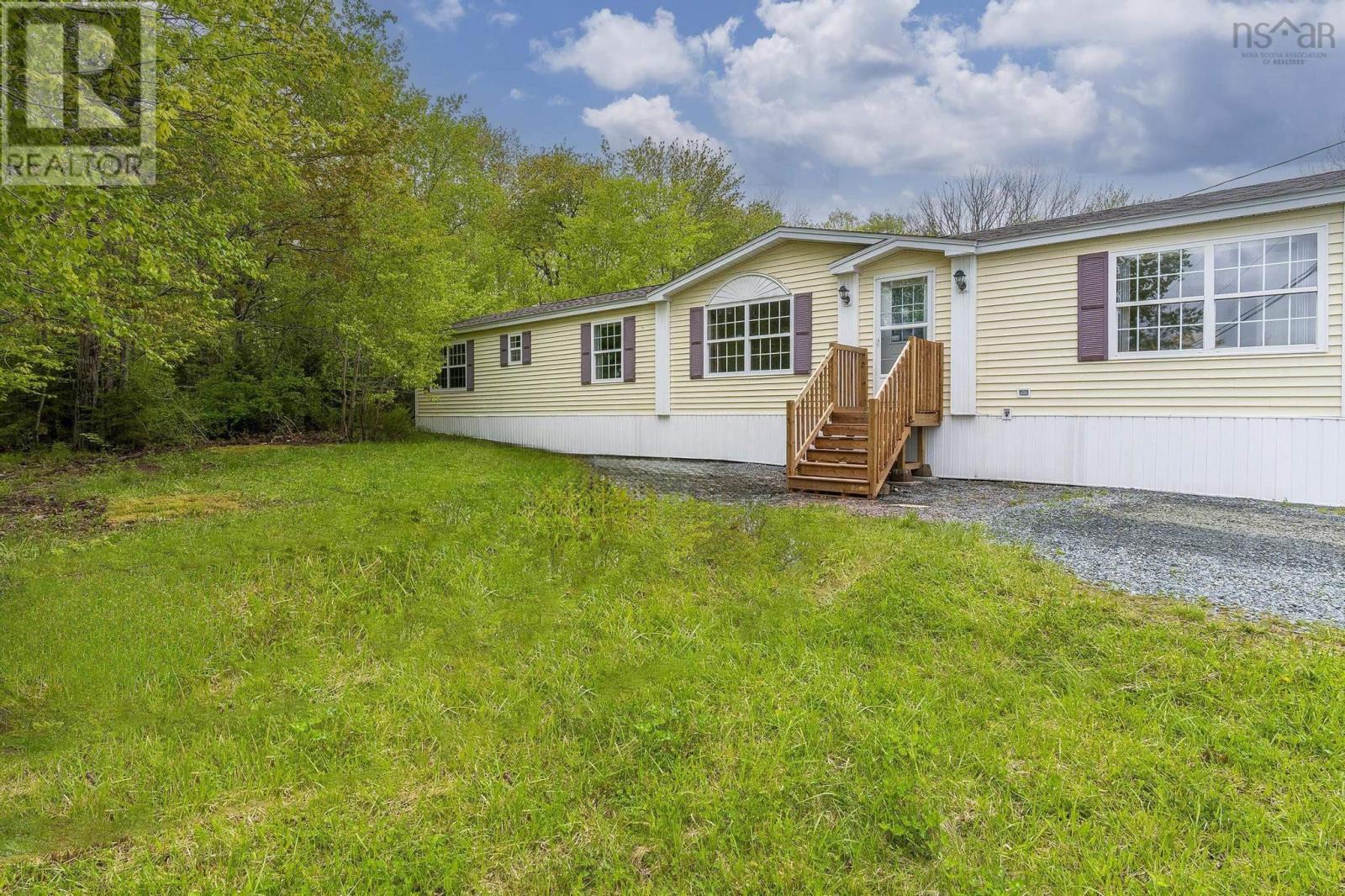 Property at 25 Manor Drive image 1