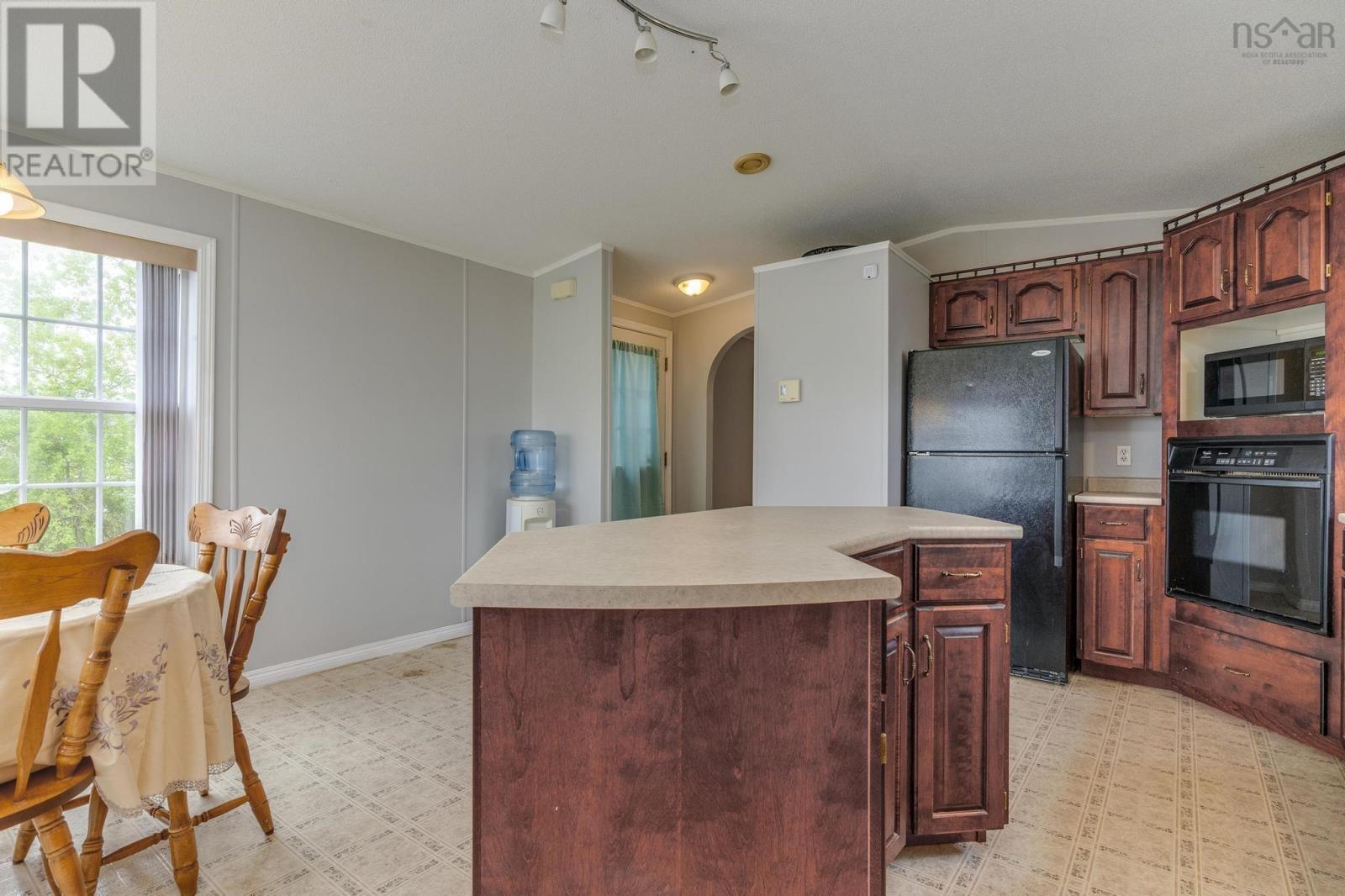 Property at 25 Manor Drive image 5