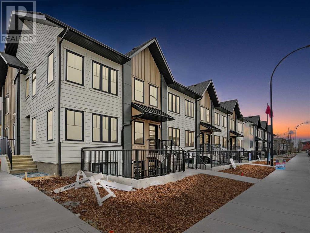 84 Livingston Parade Ne, Calgary, Alberta  T4B 3P6 - Photo 2 - A2218362