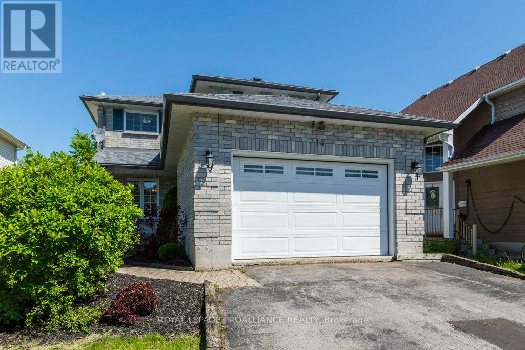 14 SHERWOOD CRESCENT, Belleville, Ontario