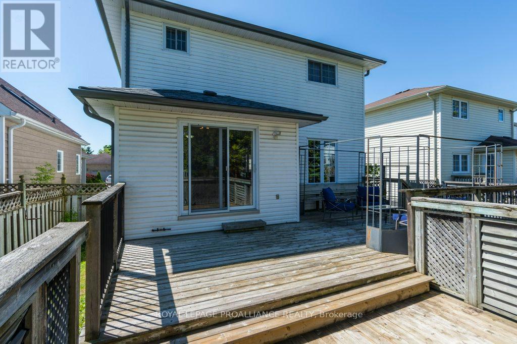 14 Sherwood Crescent, Belleville, Ontario  K8P 5G1 - Photo 37 - X12178704