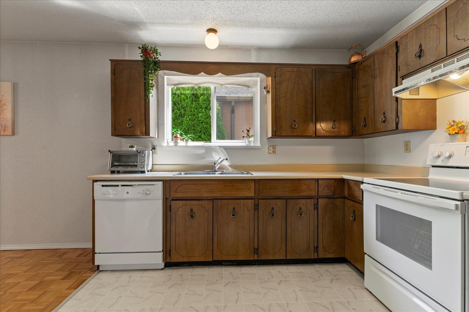 45463 Meadowbrook Drive, Chilliwack Proper South, Chilliwack, British Columbia  V2P 7K3 - Photo 11 - R3006635