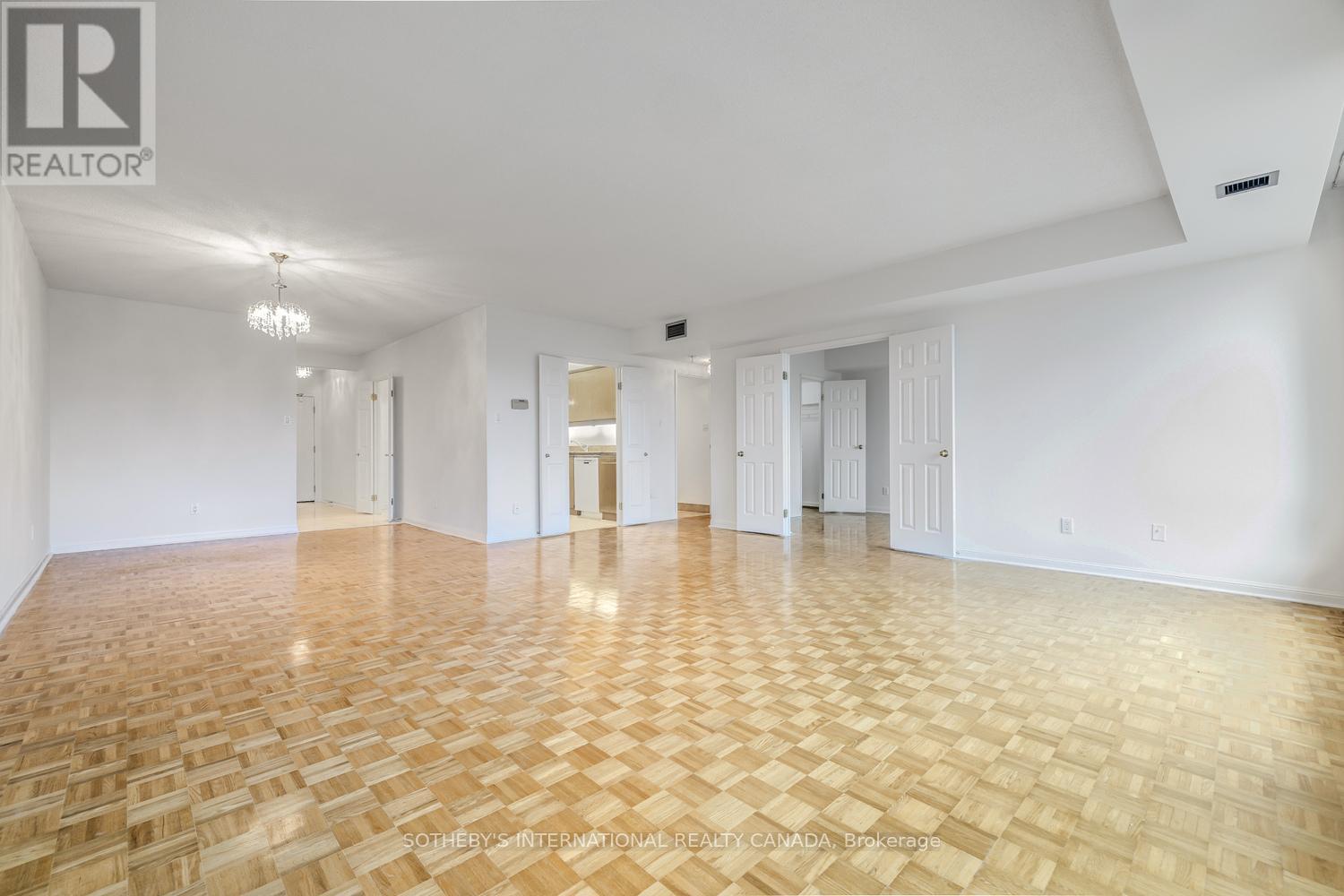 501 - 96 Fifeshire Road, Toronto, Ontario  M2L 2X9 - Photo 7 - C12178541