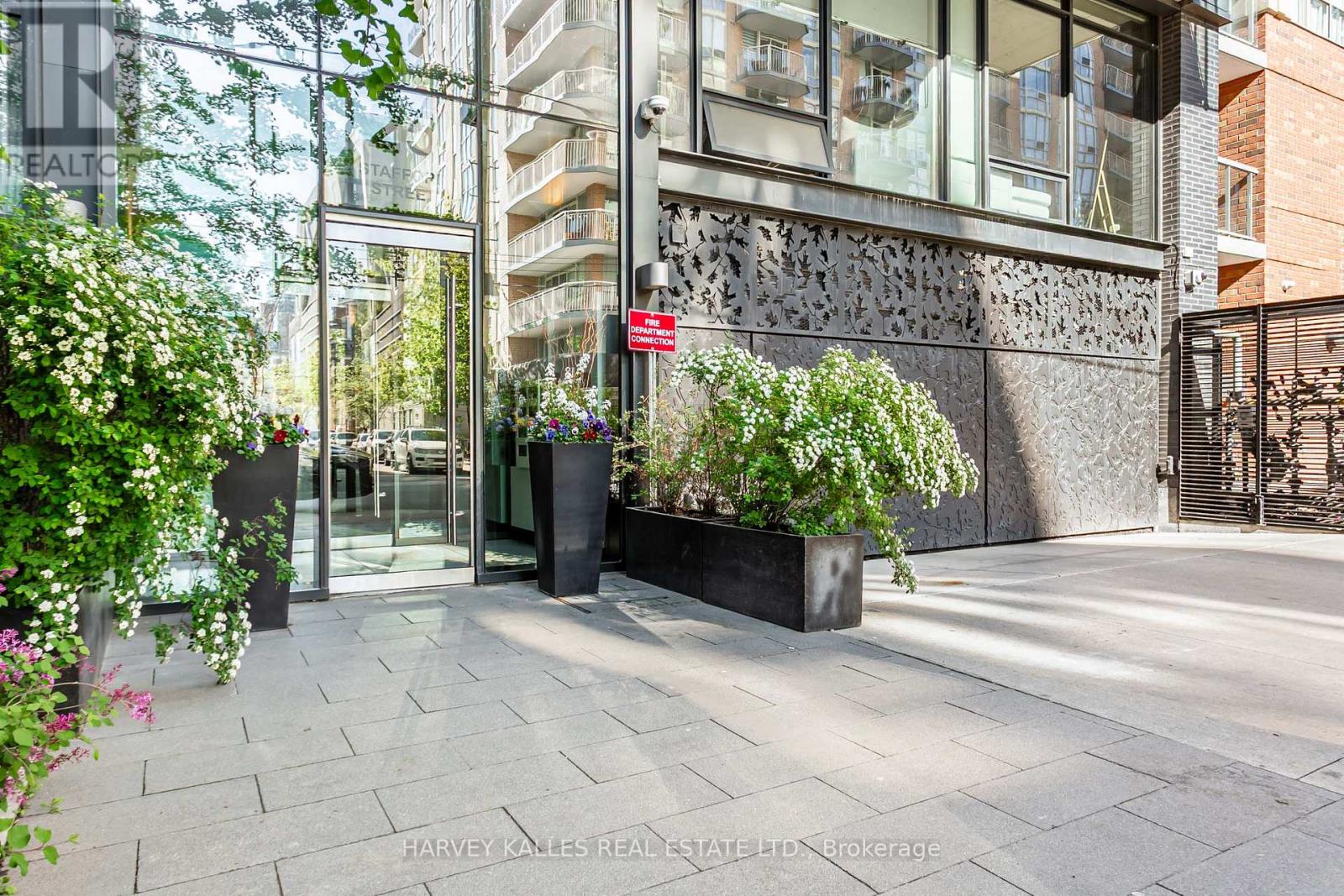 406 - 25 Stafford Street, Toronto, Ontario  M5V 0G3 - Photo 23 - C12178544