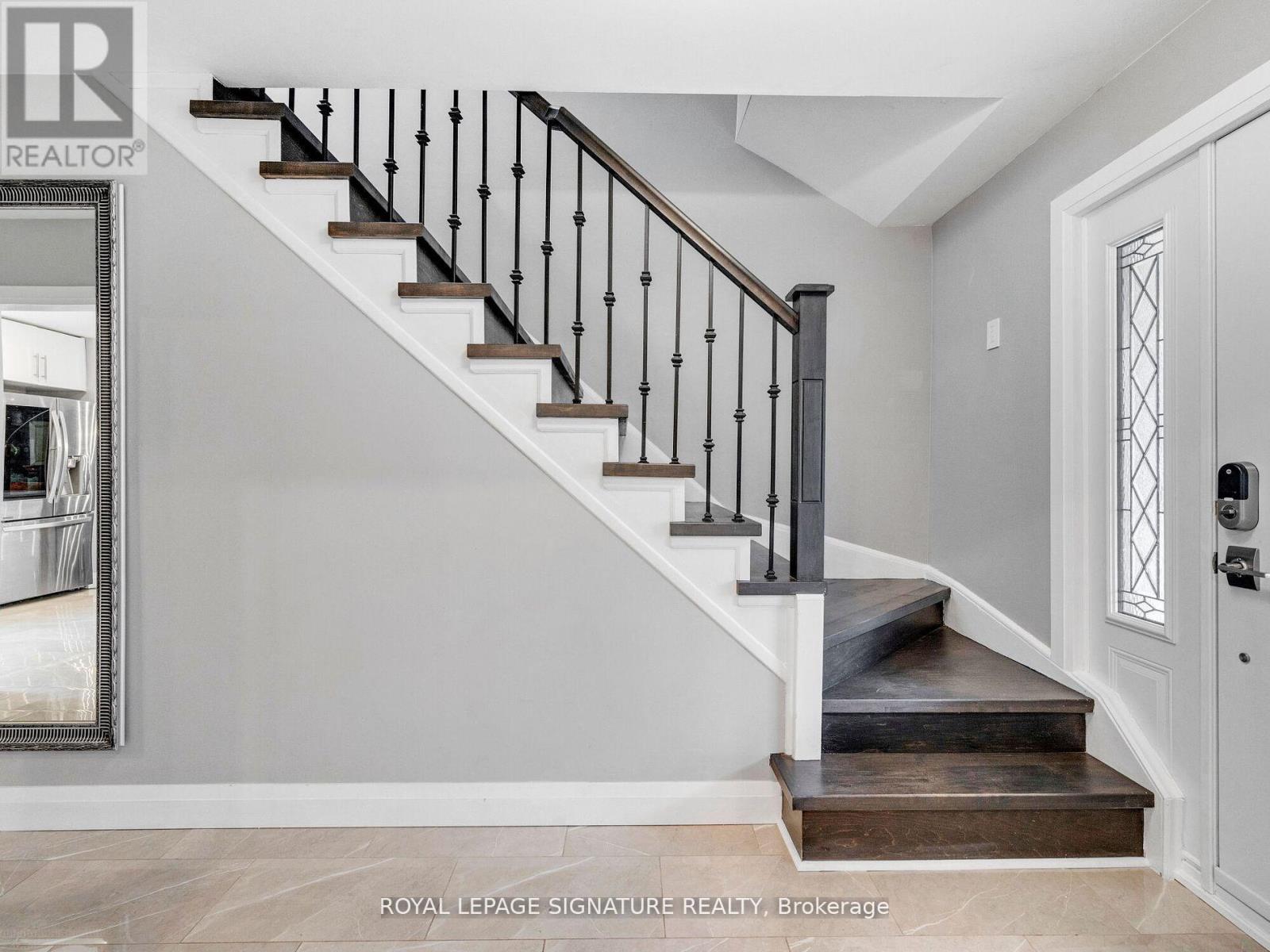 31 Hatherton Crescent, Toronto, Ontario  M3A 1P6 - Photo 23 - C12178626