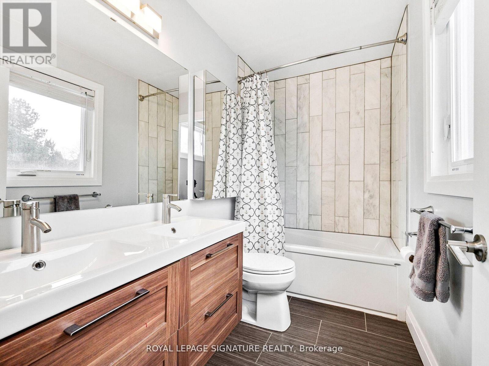 31 Hatherton Crescent, Toronto (Parkwoods-Donalda), Ontario  M3A 1P6 - Photo 35 - C12178626
